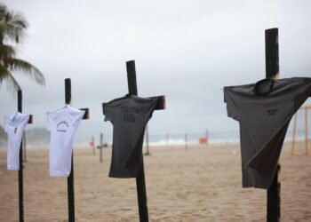 Policiais mortos em operação são homenageados em ato em Copacabana; FOTOS Policiais mortos em operação são homenageados em ato em Copacabana; FOTOS