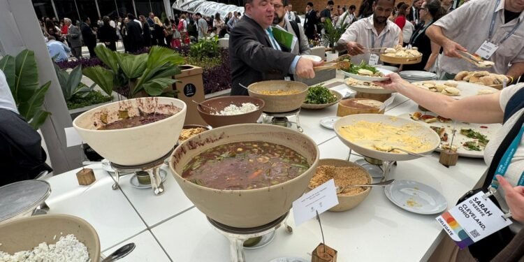 Segunda sem carne? Menu do Fórum de Líderes Locais da COP30 oferece apenas opções vegetarianas