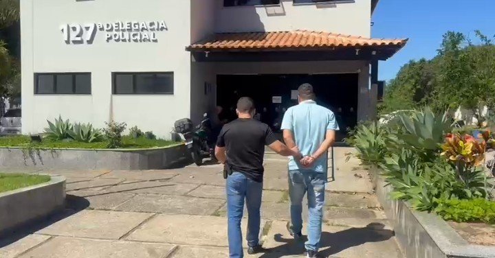 Foragido há 18 anos por homicídio é preso em Búzios após denúncia Foragido há 18 anos por homicídio é preso em Búzios após denúncia