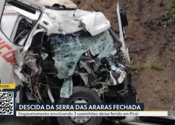 Trânsito na descida da Serra das Araras é liberado após interdição por acidente em Piraí; congestionamento é de 17 km