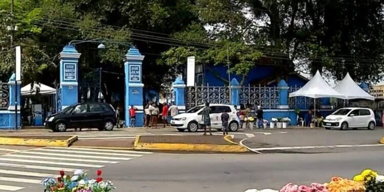 Trânsito sofre alteração em Campos no Dia de Finados; interdição principal acontece no entorno do Cemitério do Caju