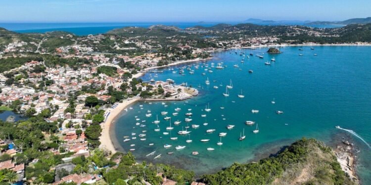 Prefeito de Búzios pede arquivamento do projeto da Taxa de Turismo Prefeito de Búzios pede arquivamento do projeto da Taxa de Turismo