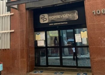 Auditoria do TCE aponta suspeitas de crimes na gestão do RioPrevidência e alertava sobre riscos antes da prisão de Vorcaro, do Banco Master