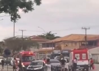 Motociclista fica ferido após colisões na RJ-102, em Búzios