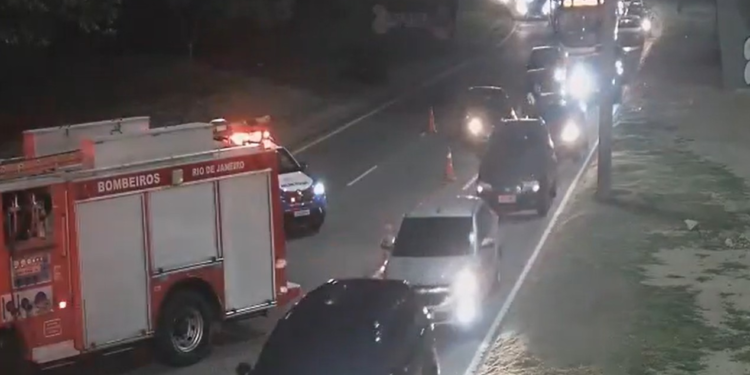 Motoqueiro morre carbonizado após moto batida em batida