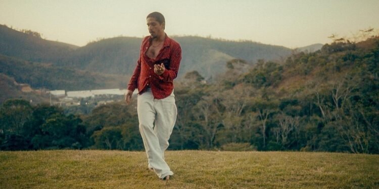 Clínica de Arte é inaugurada com mostra em São Pedro da Serra Clínica de Arte é inaugurada com mostra em São Pedro da Serra