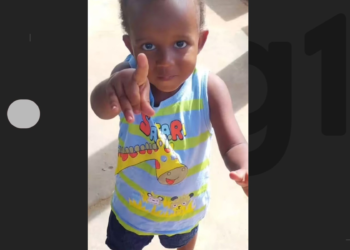 Menino de 2 anos morre afogado na piscina da casa dos avós na BA