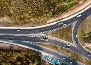 Feriado da Consciência Negra deve levar 466 mil veículos às rodovias administradas pela Autopista Fluminense