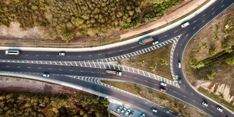 Feriado da Consciência Negra deve levar 466 mil veículos às rodovias administradas pela Autopista Fluminense Feriado da Consciência Negra deve levar 466 mil veículos às rodovias administradas pela Autopista Fluminense