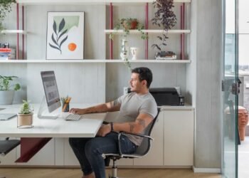Trabalho e lazer em harmonia com acabamentos pensados ​​para o novo morar
