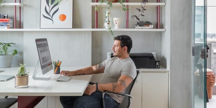 Trabalho e lazer em harmonia com acabamentos pensados ​​para o novo morar