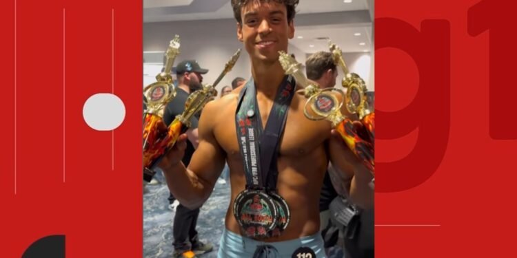 Após vencer o primeiro campeonato de fisiculturismo, filho de Carla Perez e Xanddy agradecem apoio: ‘vocês fizeram parte disso’ Após vencer o primeiro campeonato de fisiculturismo, filho de Carla Perez e Xanddy agradecem apoio: ‘vocês fizeram parte disso’