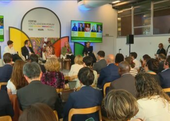 Prefeitos entregam carta que será encaminhada aos líderes mundiais durante a COP30