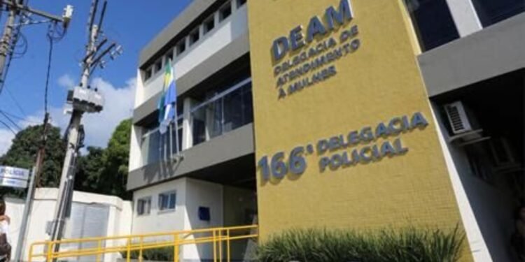 Dois homens estão presos por envolvimento com o tráfico de drogas em Angra dos Reis