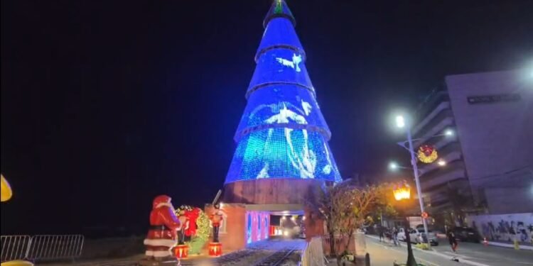Vila do Noel é inaugurada na Praia Campista em Macaé