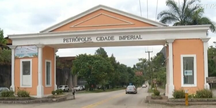 Petrópolis lidera ranking de cidades mais seguras do RJ Petrópolis lidera ranking de cidades mais seguras do RJ