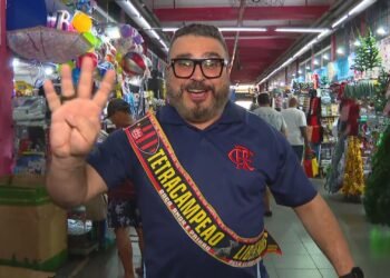 Orações, lugar marcado, mesma camisa: torcedores do Flamengo contam rituais para a final da Libertadores