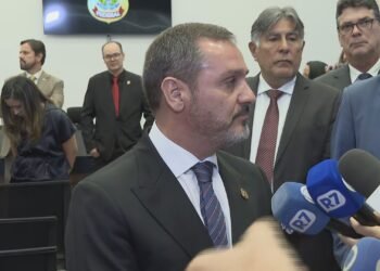 PF abriu inquérito para investigar o crime organizado no RJ, diz diretor-geral