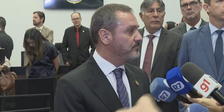 PF abriu inquérito para investigar o crime organizado no RJ, diz diretor-geral PF abriu inquérito para investigar o crime organizado no RJ, diz diretor-geral