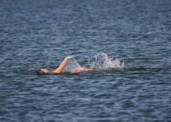 Talassoterapia: como a água salgada ajuda na saúde e bem-estar