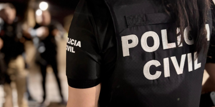 Homem morre após cair de barranco de mais de 30 metros em Salvador Homem morre após cair de barranco de mais de 30 metros em Salvador