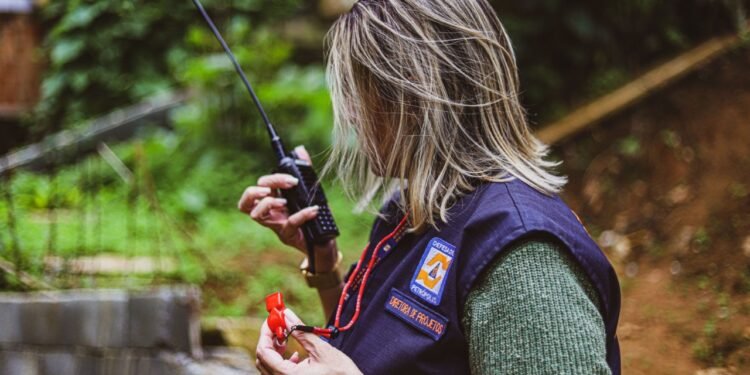 Defesa Civil emite alerta de chuva e entra em estágio de Observação em Petrópolis, no RJ