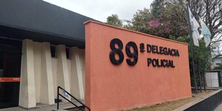 Homem está preso por agredir companheira em Resende