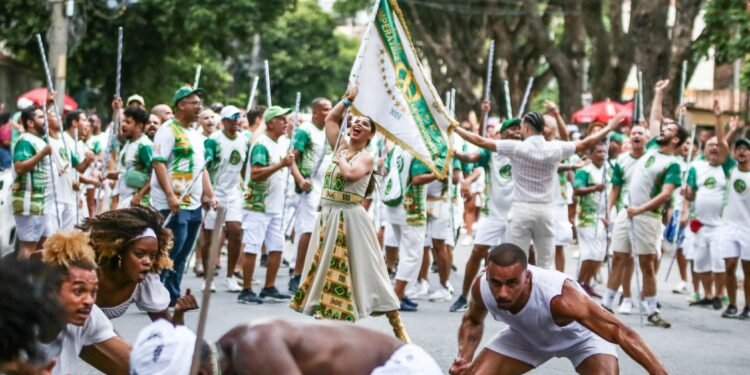 Veja dias e horários dos ensaios de rua do carnaval do Rio