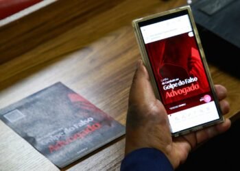 OAB-RJ aciona Justiça contra Meta por falha de segurança no Whatsapp