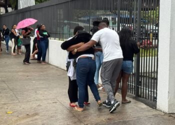 Procedentes de vários estados, famílias de mortos em operação pedem dignidade na liberação de corpos: ‘Não somos hipócritas’