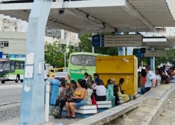 Crise no transporte público de Campos expõe frota precária e impasse sobre ônibus elétricos