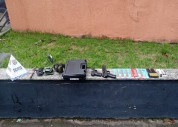 Homem está preso por ameaçar companheira em Resende