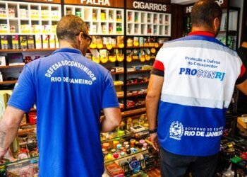 Operação apreende cigarros eletrônicos de venda ilegal em Petrópolis