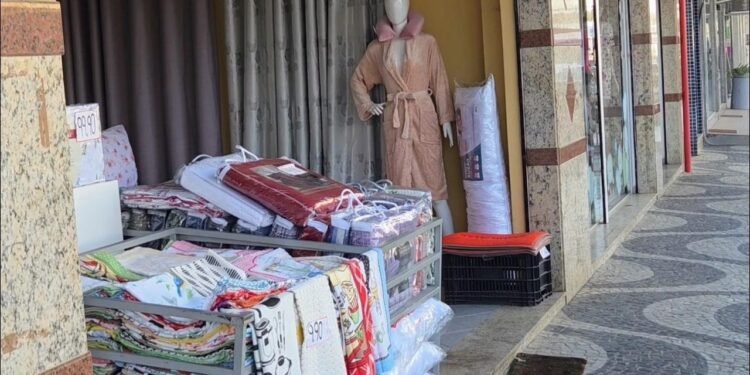 Lei da Moda beneficia setor têxtil e de confecção em Itaperuna Lei da Moda beneficia setor têxtil e de confecção em Itaperuna