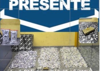 Mulher é presa com cerca de 5 mil sacolés de crack e cocaína em Paracambi