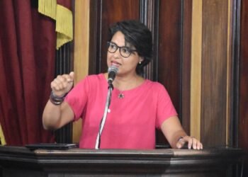 Câmara de Petrópolis veta nomeação de condenados por racismo