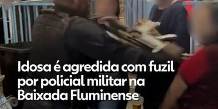 Idosa é agredida com coroada de fuzil por policial militar no RJ
