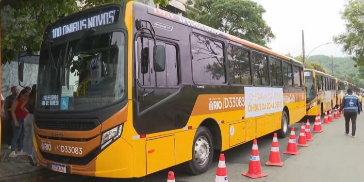 Ônibus novos na Zona Oeste do Rio: frota renovada!