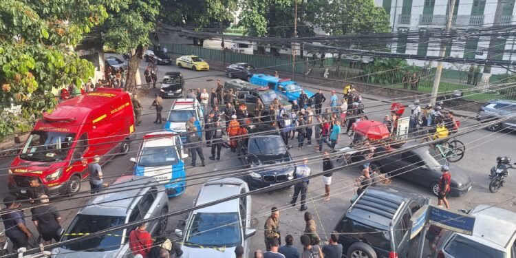 Duas pessoas são baleadas na Tijuca