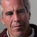 E-mails revelam Epstein orientando bilionário acusado de abuso sexual
