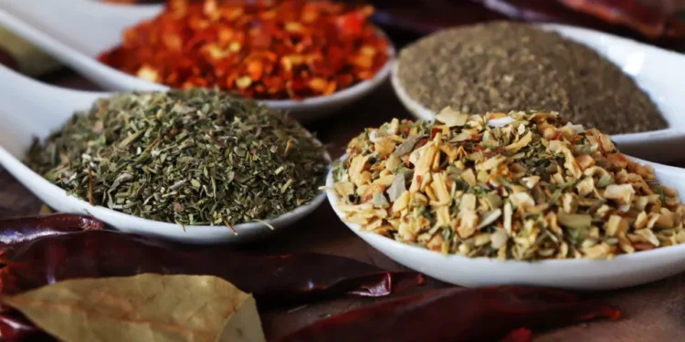 Quatro especiarias com ação anti-inflamatória que vão além da canela