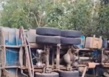 Batida entre caminhão e ônibus na BR-040 deixa 24 feridos