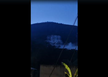 Vídeos mostram penetração de rochas em Petrópolis, no RJ