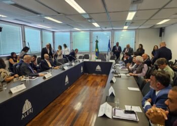 Em instantes: Comissão de Constituição e Justiça se reúne para decidir a prisão de Bacellar