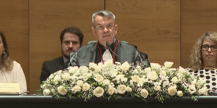 Desembargador Cláudio de Mello Tavares é o novo presidente do TRE-RJ