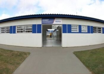 Homem é preso suspeito de ter agredido companheira durante resguardo na BA