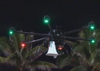 Corpo de Bombeiros usará drones e alto-falantes para prevenir banhos noturnos nas praias no réveillon