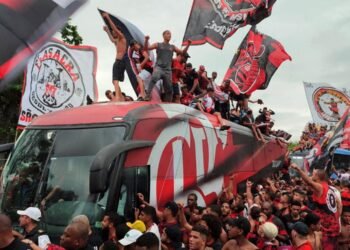 ‘AeroFla’: Prefeitura monta esquema de trânsito para embarque do Flamengo para o Mundial; veja detalhes