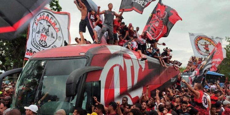 ‘AeroFla’: Prefeitura monta esquema de trânsito para embarque do Flamengo para o Mundial; veja detalhes