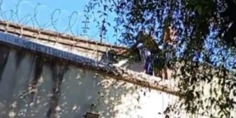 Após rebelião, 14 menores fogem de unidade socioeducativa na Ilha do Governador